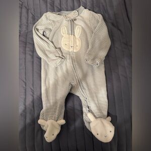Carter’s NB bunny pjs